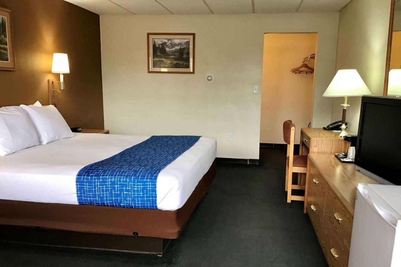 Travelodge By Wyndham Powell Esterno foto