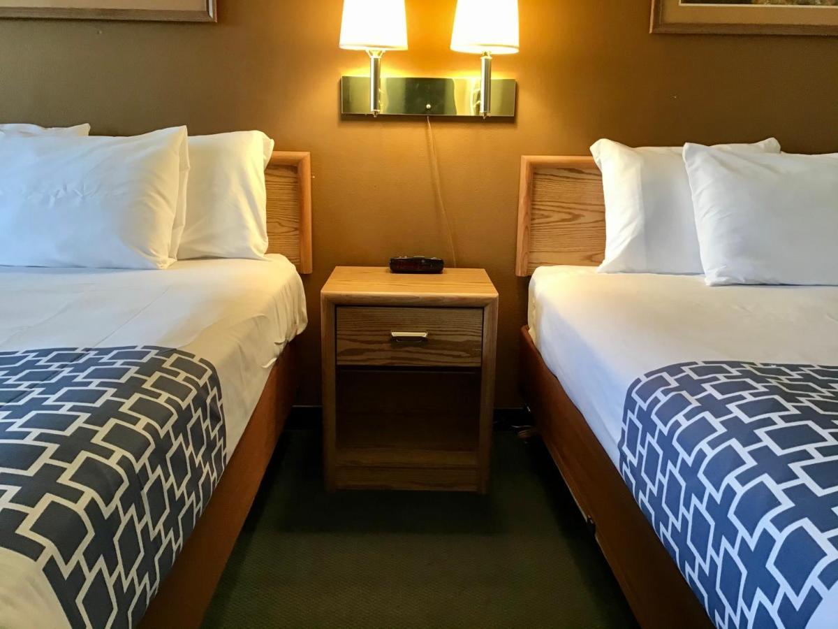 Travelodge By Wyndham Powell Esterno foto