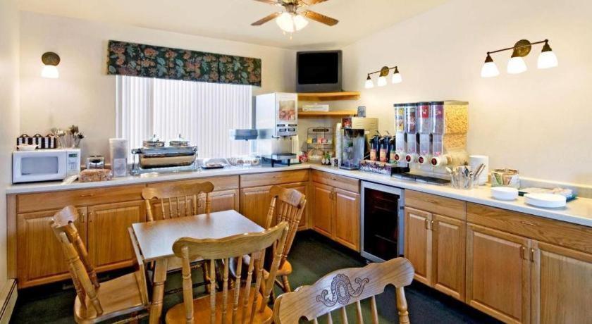 Travelodge By Wyndham Powell Esterno foto
