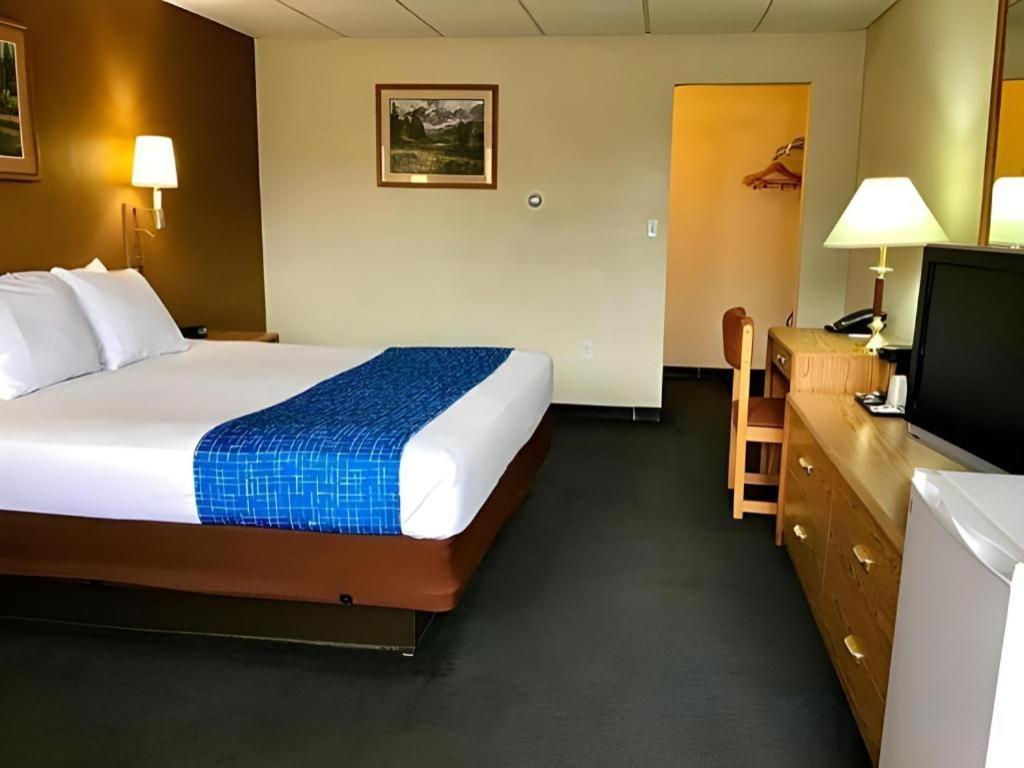Travelodge By Wyndham Powell Esterno foto