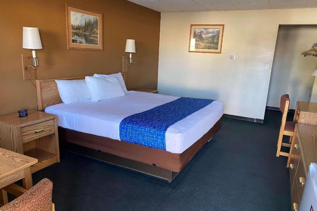 Travelodge By Wyndham Powell Esterno foto