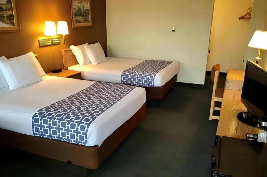 Travelodge By Wyndham Powell Esterno foto